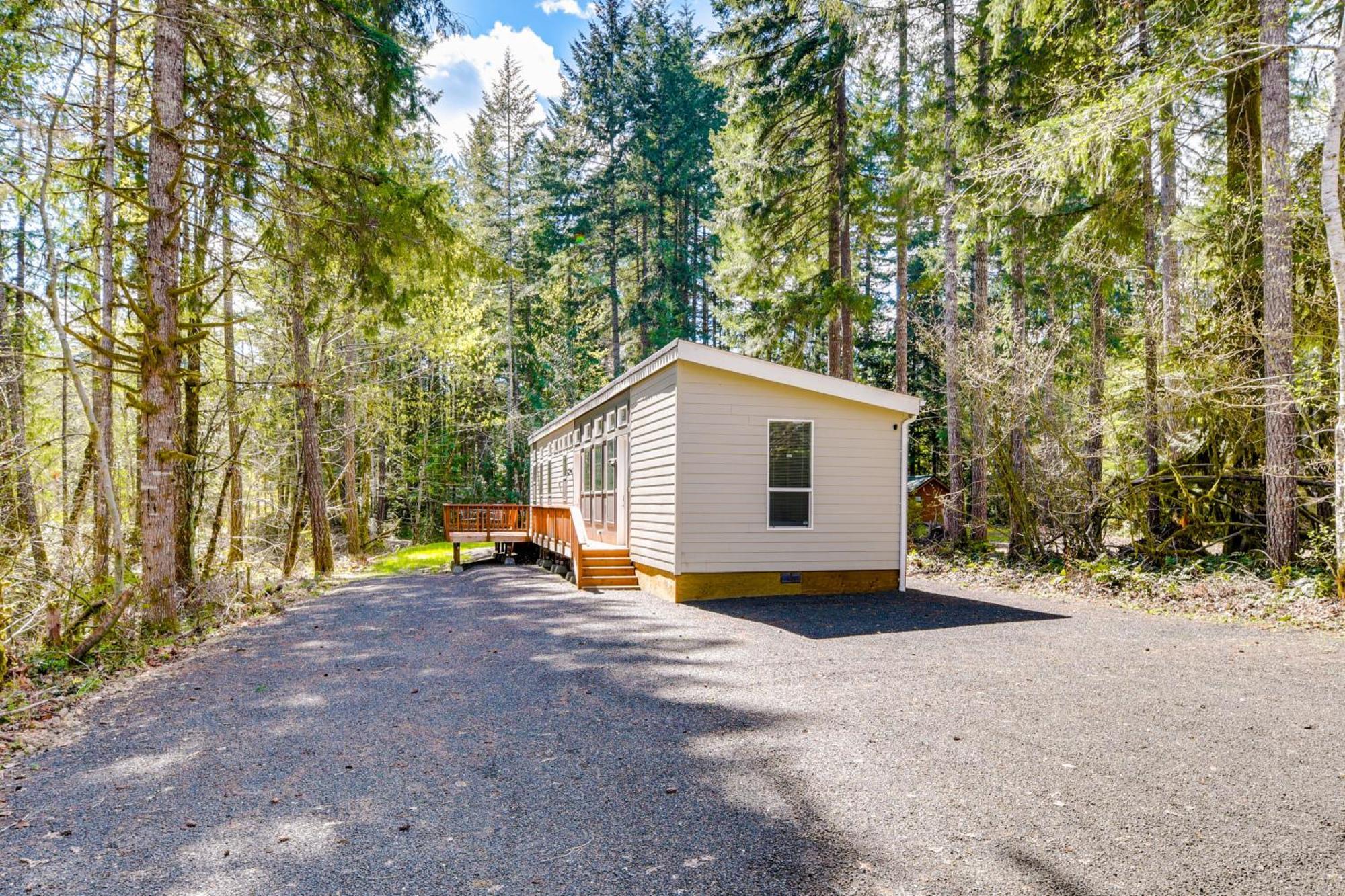 Hoodsport Vacation Rental With Private Lake Access! Екстер'єр фото